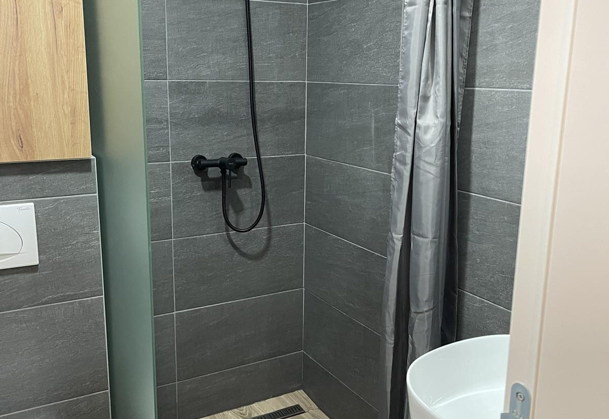 Kupatilo apartmana Tontić Lux 53
