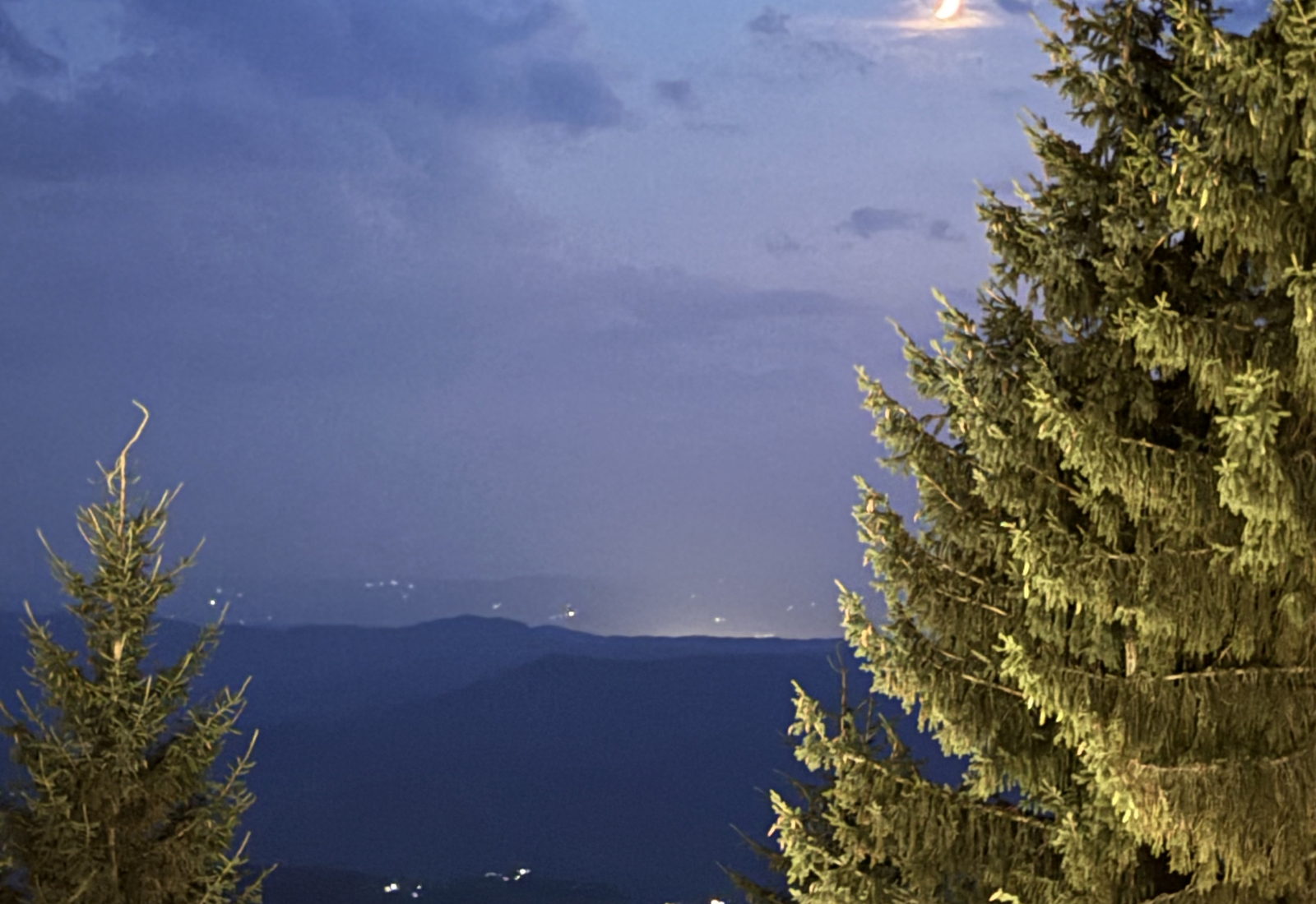Francuski balkon i pogled na prirodu